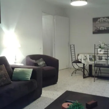F2 En Rez De Jardin Apartman *